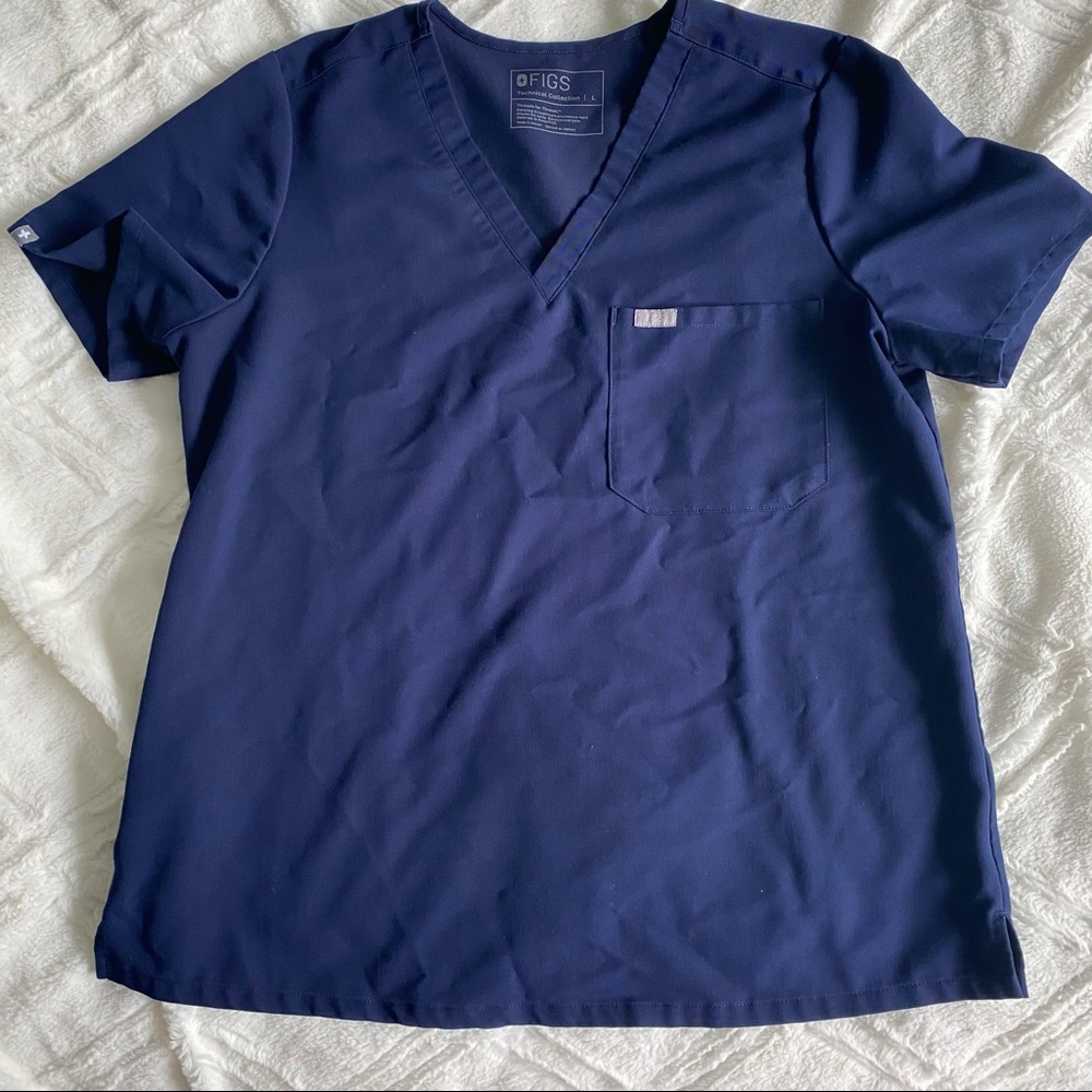 Figs large scrub top
